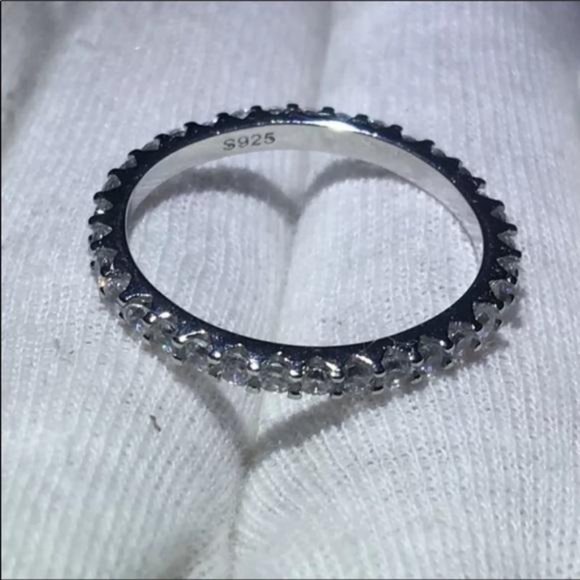 NEW 925 STERLING SILVER DIAMOND BAND RING - Picture 4 of 6